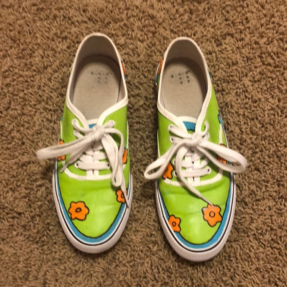 Custom scooby doo shoes